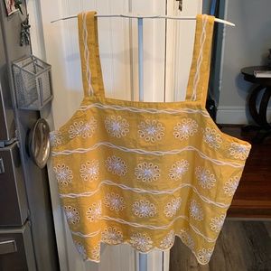 Loft scalloped‎ bottom floral eyelet tank. NWOT.
